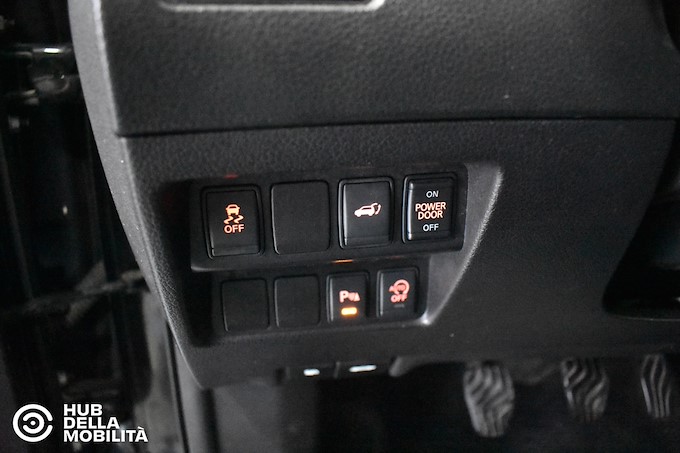 NISSAN X-Trail 1.6 dCi 4WD Tekna